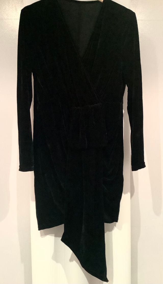 Vestido de terciopelo negro talla L