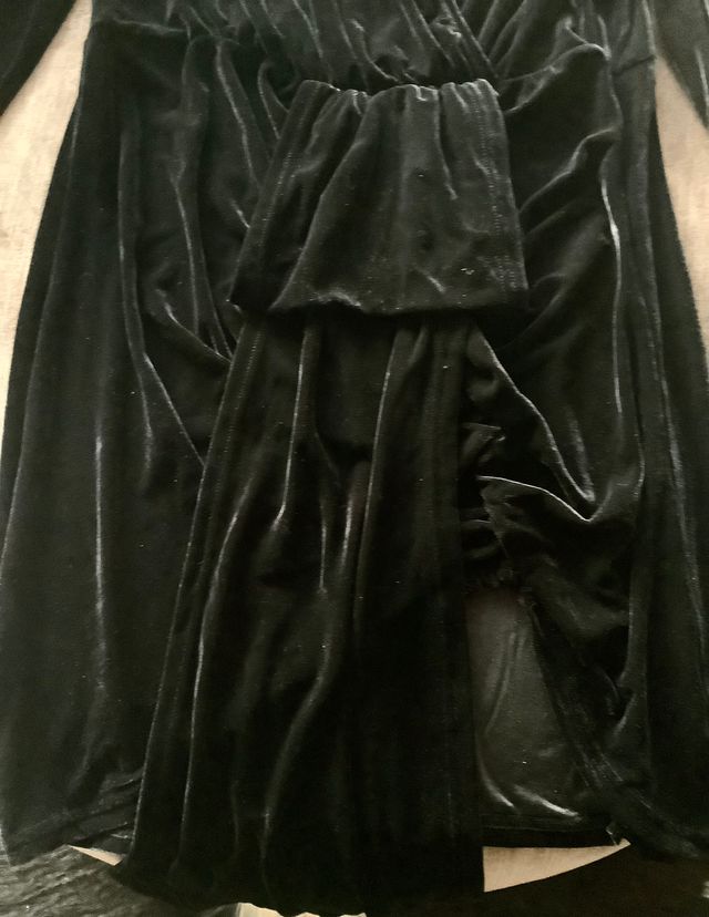 Vestido de terciopelo negro talla L