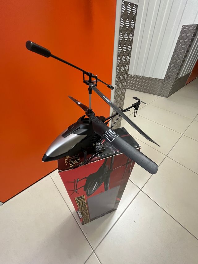 Helicóptero radio control