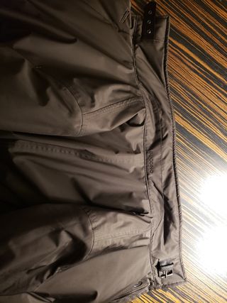 Abrigo impermeable T48