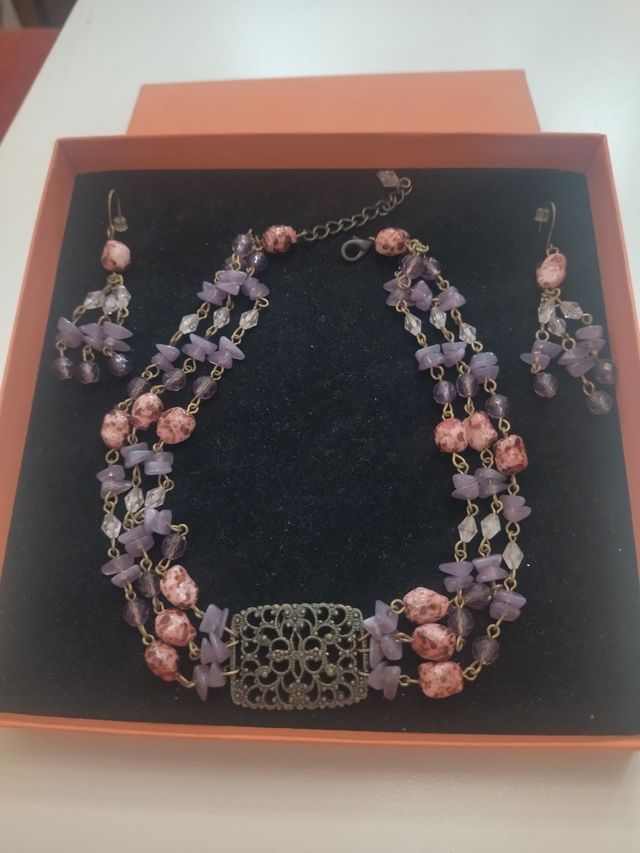 Conjunto collar y pendientes
