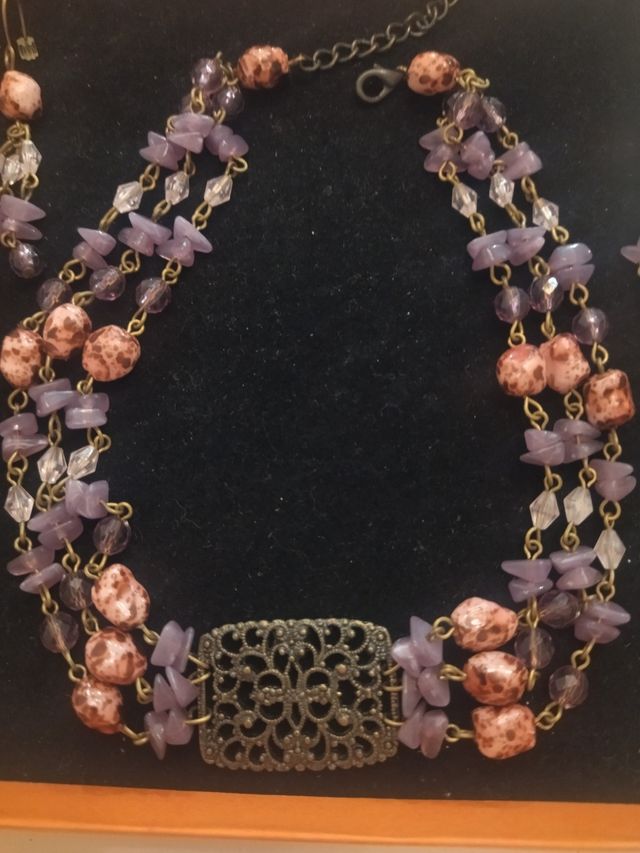 Conjunto collar y pendientes