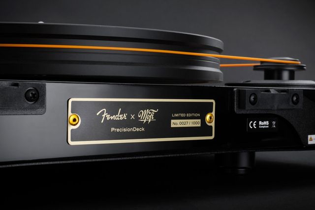 plato MOFI FENDER PRECISIONDECK LE