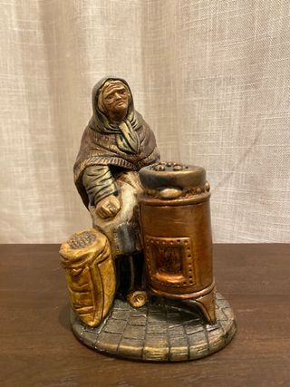 Figura de belén antigua castañera