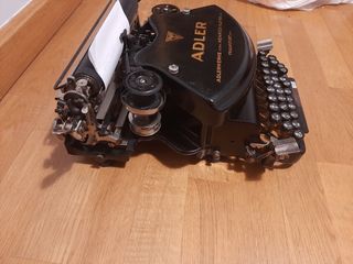 Máquina de escribir antigua