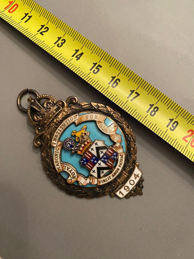 Pendente/Spilla societaria 