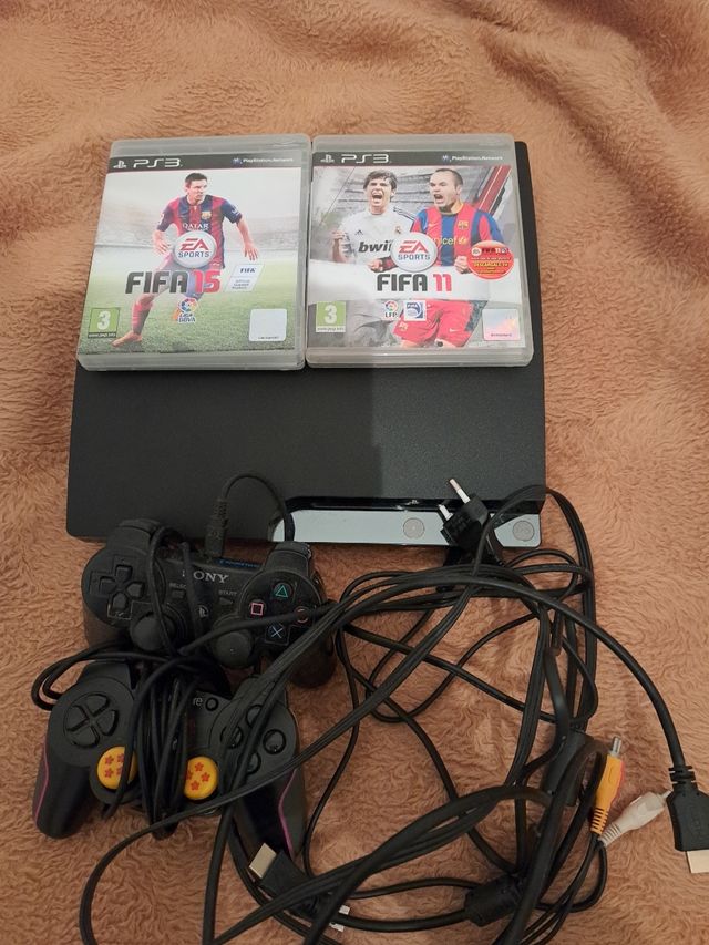 play Station 3 160GB + 2 fifa