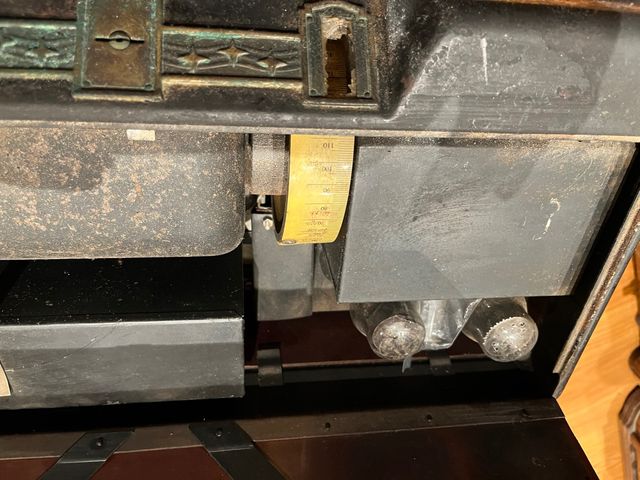 Icónica radio Philips de cofre