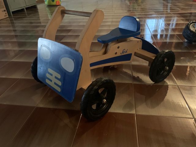 Macchina Sevi in legno x bambino