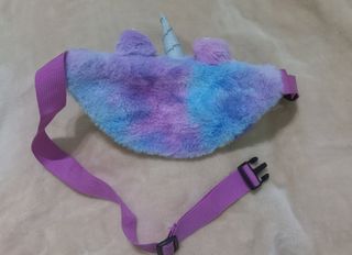 Riñonera y Bolso unicornio de peluche 