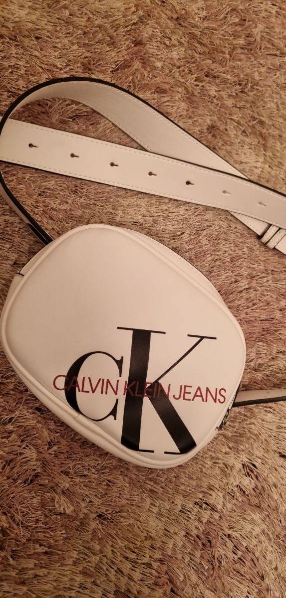 riñonera Calvin Klein