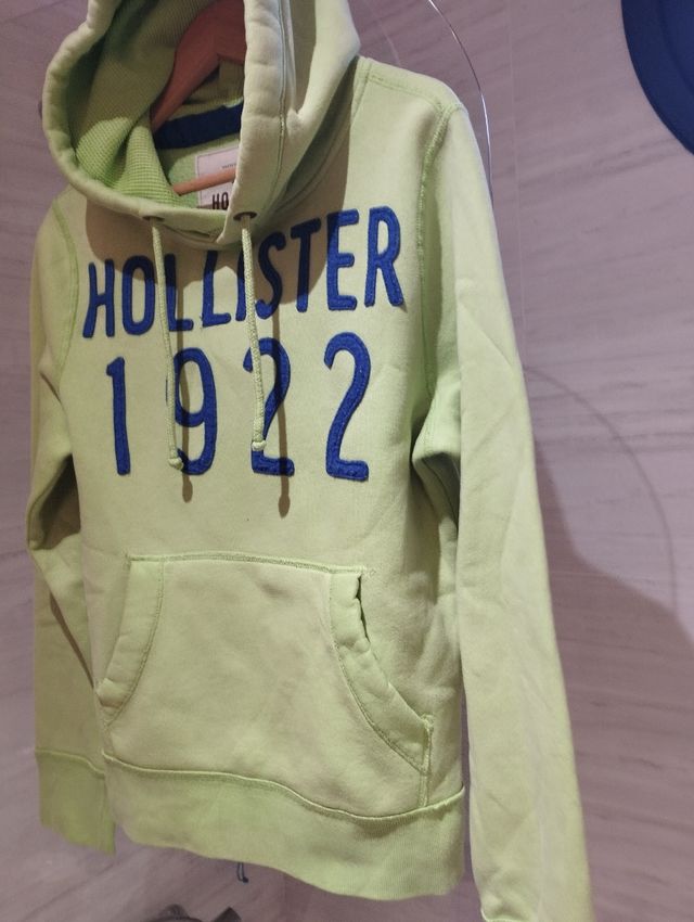SUDADERA MARCA HOLLISTER COLOR VERDE PISTACHO