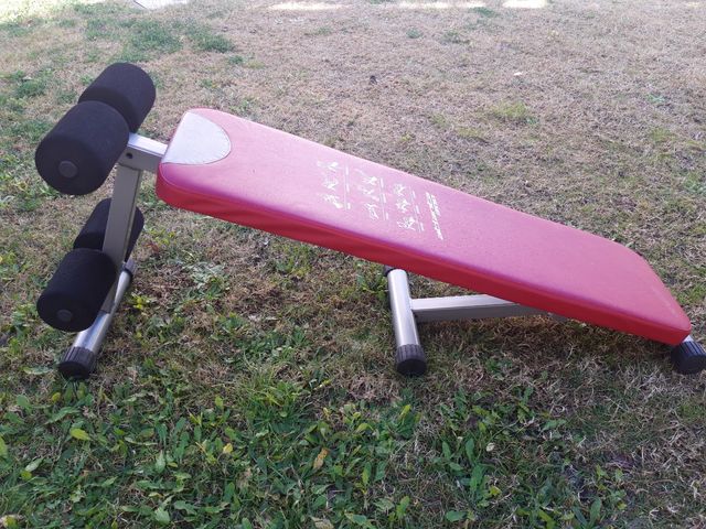 Banco de musculación para abdominales