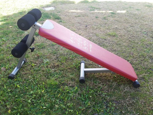 Banco de musculación para abdominales