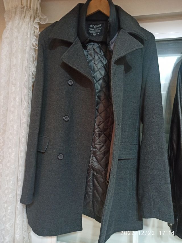 Pantalón .se puede enconjuntar con chaqueta de cue