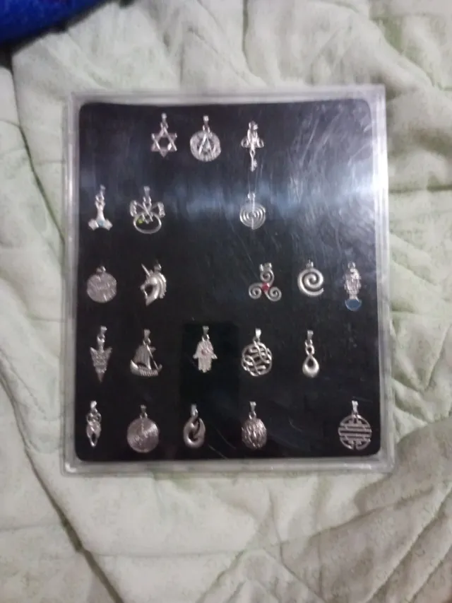 Un Amuleto...Un Remedio