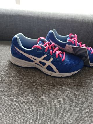 zapatillas deportivas
Asics nuevas n 37