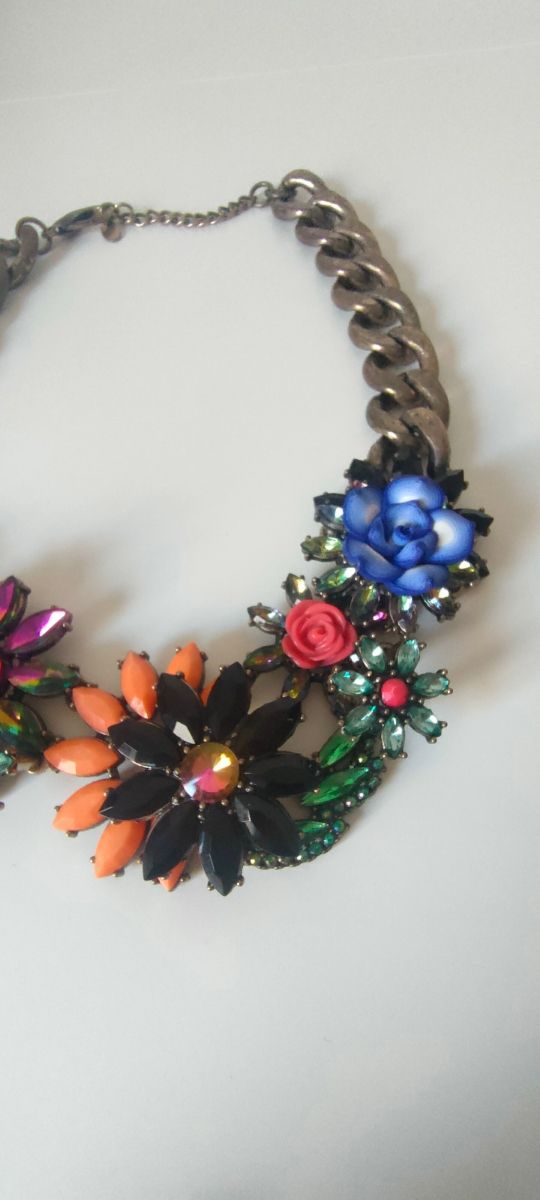 Collar flores