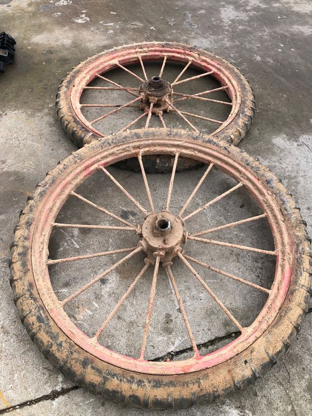 Ruedas antiguas de radios