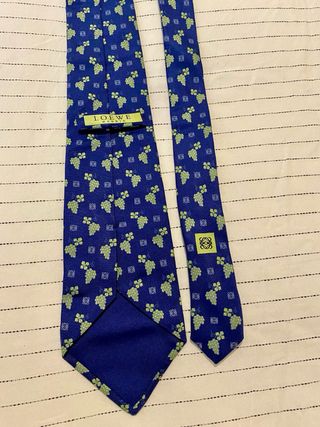 CORBATA MARCA LOEWE COLECCIÓN FRUTOS.