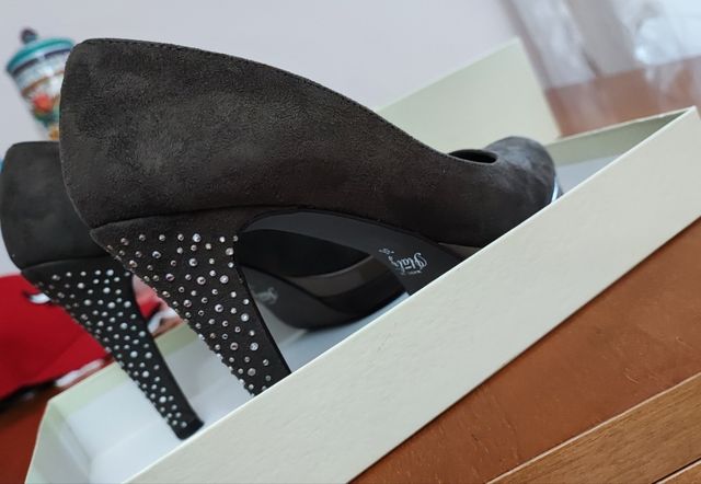 Decolleté Elsa Ducci 