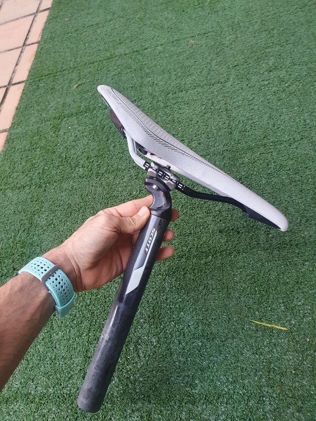 tija + Sillín Scott Syncros