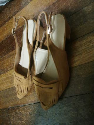 MOCASIN DESTALONADO TACÓN  TALLA 38