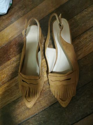 MOCASIN DESTALONADO TACÓN  TALLA 38