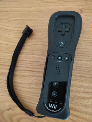 WII CON ACCESORIOS I JUEGOS COMO NUEVA 