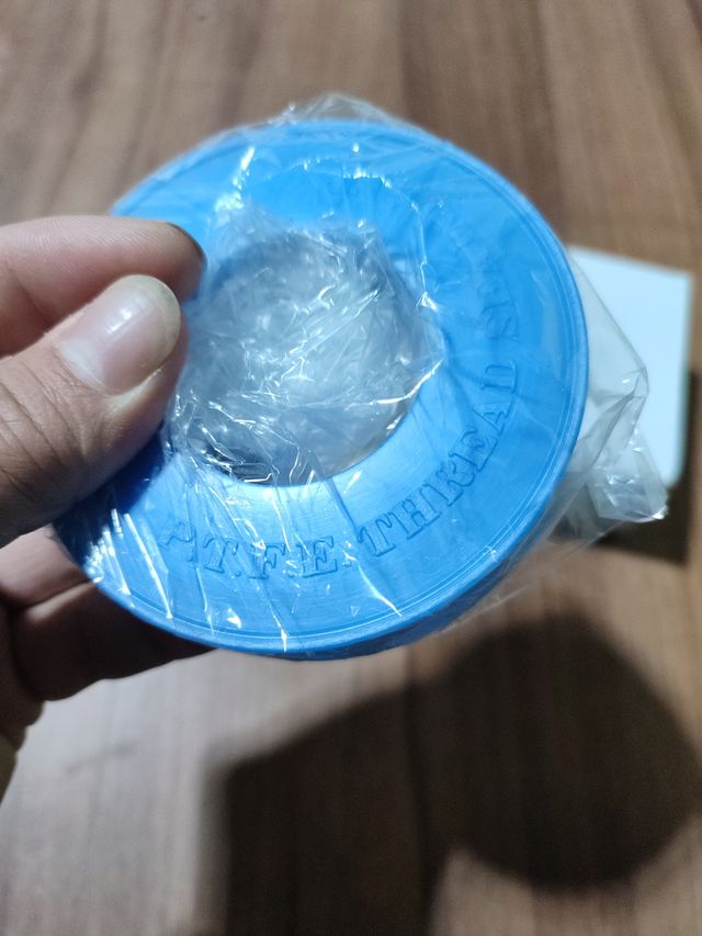 Pack 3 rollos de teflón grandes.