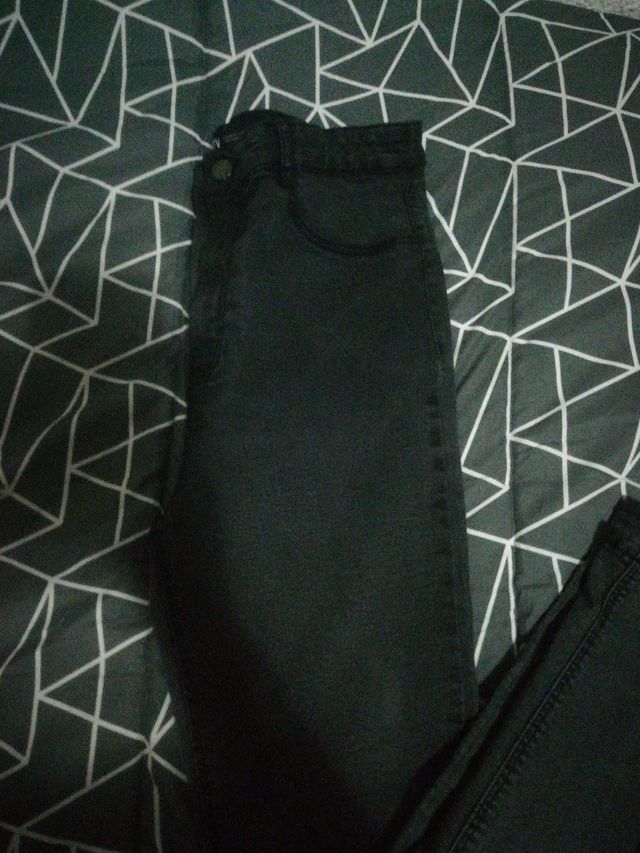 vaquero talla 44 Zara mujer gris