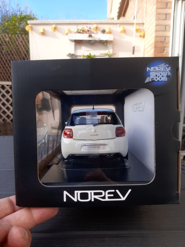 Citroën DS 3 1/18 Norev