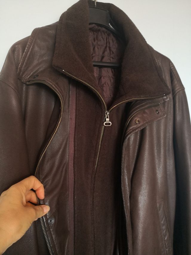 Cazadora de piel. Hombre.