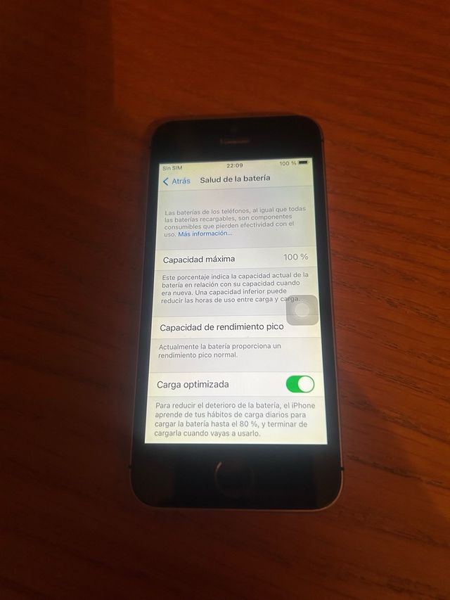 iPhone SE. libre , 64 GB impecable