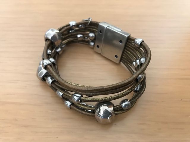Pulsera de Zamak