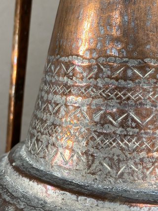 Alquitara o ánfora antigua de cobre, grande 55 cm