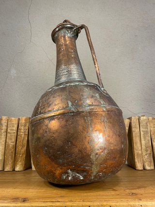 Alquitara o ánfora antigua de cobre, grande 55 cm