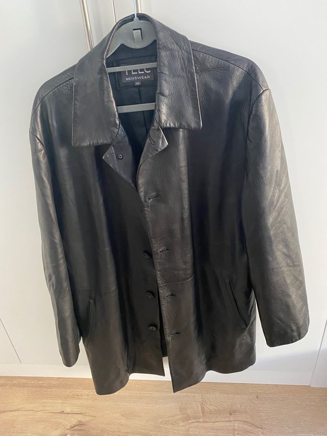 Chaquetón caballero de cuero negro