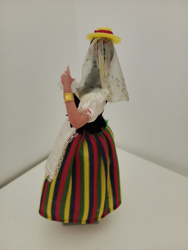 muñeca Marín regional canaria