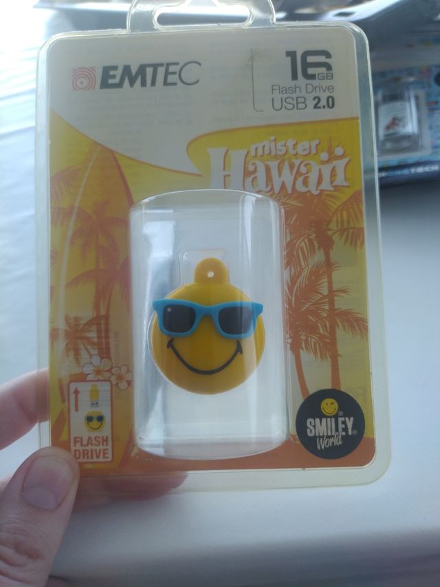 pendrive emoticono sonrisa 16gb