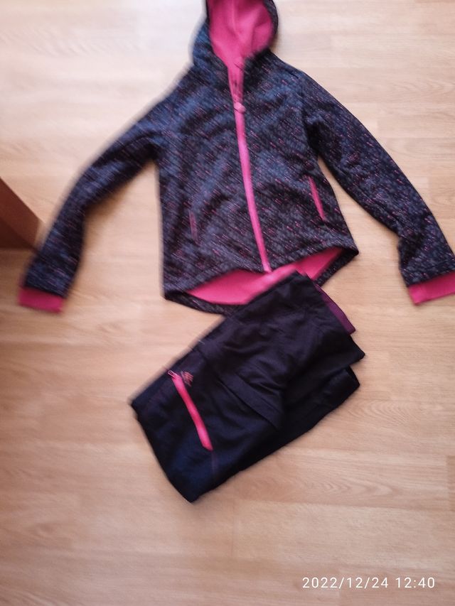 Chaqueta y pantalón de montaña 10-12