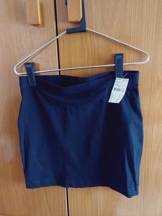 Minifalda negra de Kiabi