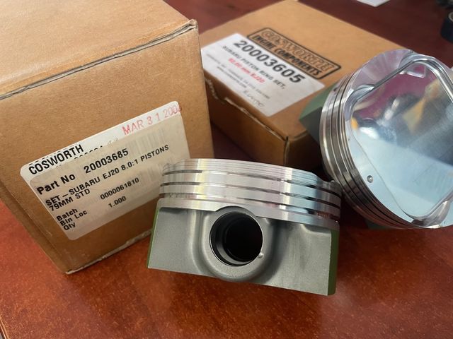 Pistones forjados Cosworth Subaru Sti