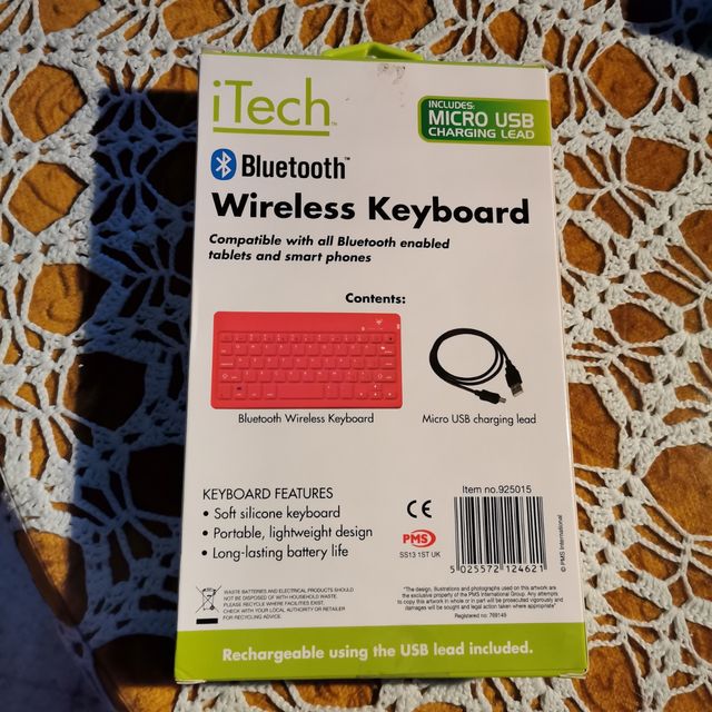 Funda con teclado y teclado para tablet