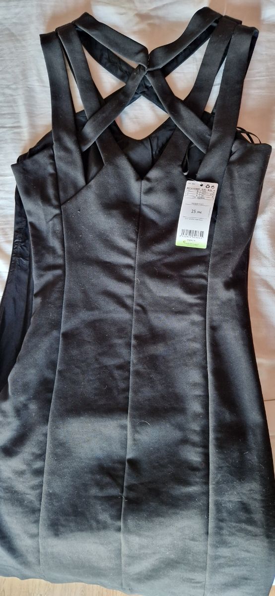 Vestido negro. Mango. Talla S