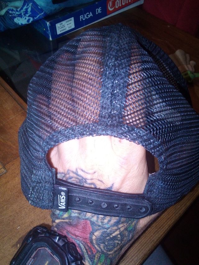 gorra vans off the wall