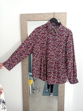 Camisa manga larga cuello estampado otoño