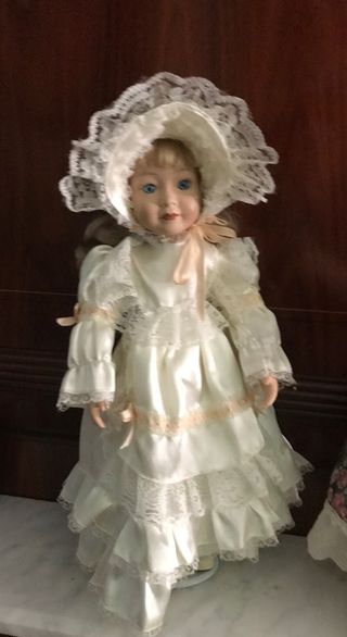 Muñeca de porcelana 
