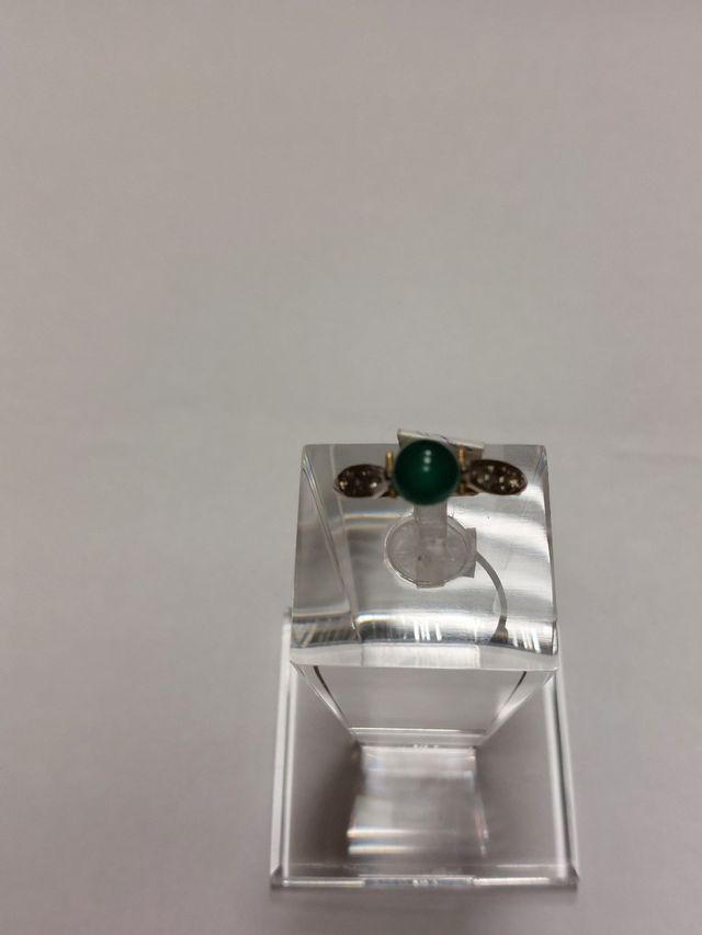 Sortija perla de jade