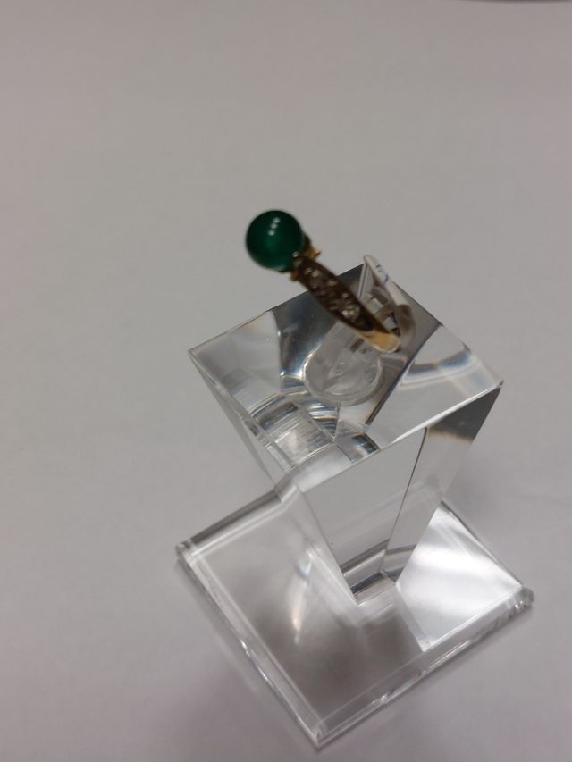 Sortija perla de jade